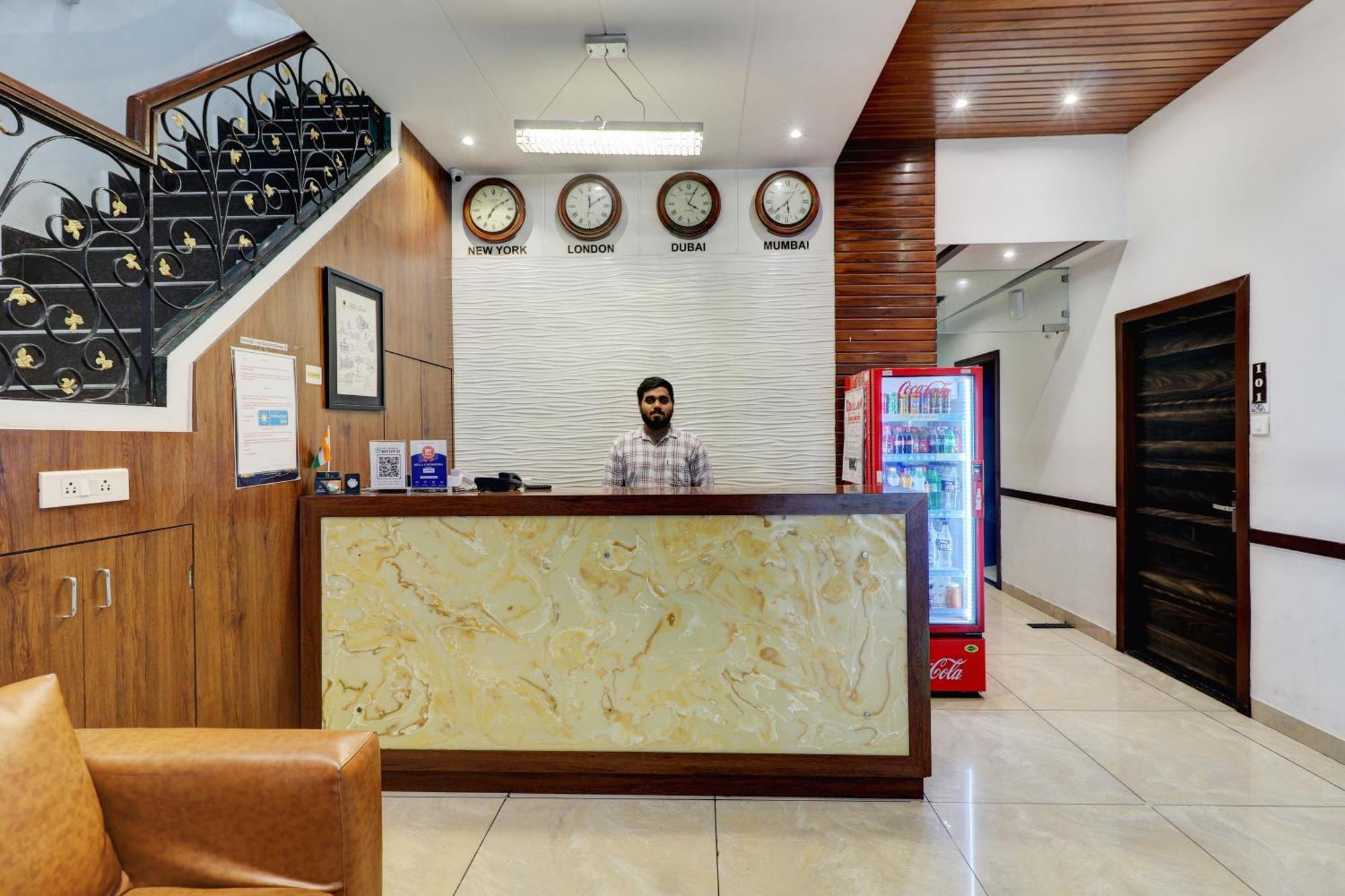 Hotel A. K. International - Fort Bombay Extérieur photo