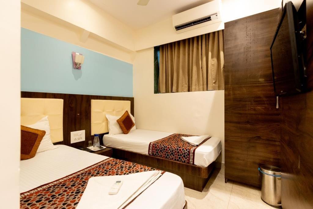 Hotel A. K. International - Fort Bombay Extérieur photo